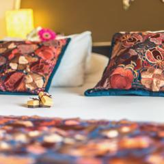 Riviera del Sol Amazing Double Queen Deluxe Suite 203