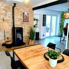 Gîte de charme Abelia avec extérieur au calme