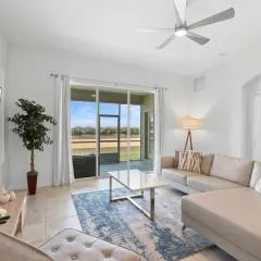 Paradise Home 20 Mins to Disney with Pool and Waterpark on Property