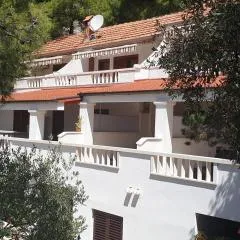 Apartments and rooms with parking space Jagodna, Hvar - 24399