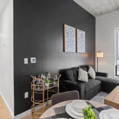 Luxurious King 2BR Suite in South End Charlotte!