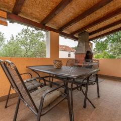 Gorgeous Apartment In Biograd Na Moru