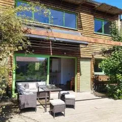 Maison ecologique avec jardin