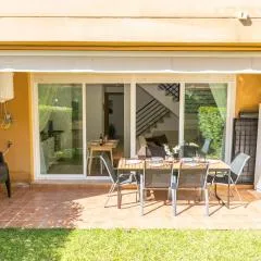 Adosado Nuevo con Piscina, Playa, Garaje y Jardín