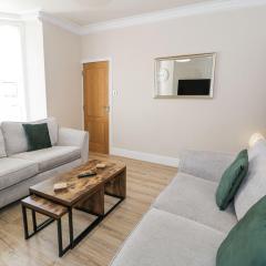 Llandudno Central - 5 Bedroom House