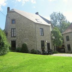 Lovely Holiday Home in Treignes with Garden