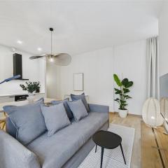 Central 2BR Apartment - 10min to Old Town