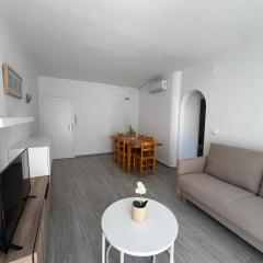 Bonito Apartamento en el centro de Rosas AV-79