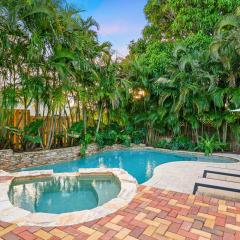 Heated Pool Stay w Guest House, near DT and Beach