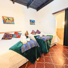 Casa Quetzalli, Los Nazarenos