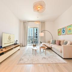 Ticket Deals for Modern 1BR Yas near Mall F1