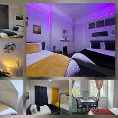 Expansive & GroupFriendly - Sleeps 14 - 8ight Havens Folkestone