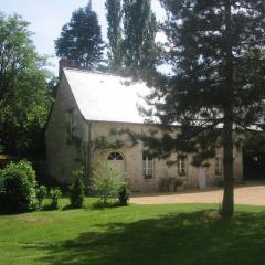 Gîte enchanteur 4 km de Chinon avec jardin privé, cheminée, salle de jeux et équipements bébé inclus - FR-1-381-188