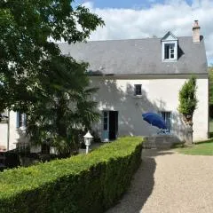 Gîte rural rénové 3 niveaux, jardin privatif, équipements loisirs, draps inclus, cheminée, WiFi - FR-1-381-475