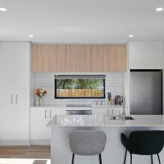 Lux Local Living