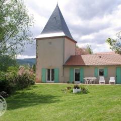 Gîte familial calme avec jardin, terrasse, équipements modernes et jeux pour enfants à Lentigny - FR-1-496-129