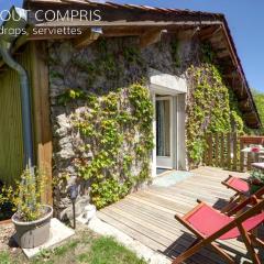 Studio Montagne avec Terrasse Privative, Wifi, Près de Sentiers de Randonnée, Animaux Acceptés - FR-1-496-224