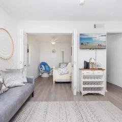 Cozy Home living with Breathtaking Ocean and Marsh Views, Sleep 4