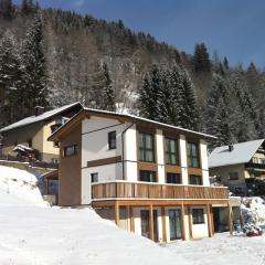 Sunny Villa