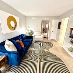 Spotless Full Sized Apartment! Montrose Stays An Art Lover's Dream