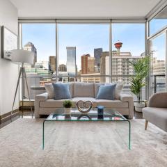 The Chic Downtown Residence | Luxe + Free Parking