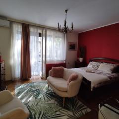 BGholik studio apartment