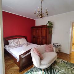 BGholik studio apartment