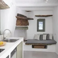 Renovated Venetian Watermill in Kea