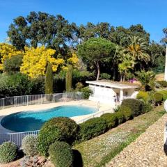 Apartment Blue Riviera - am Strand mit Meerblick und Pool by Riviera HomeLife