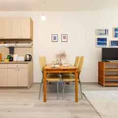 Azuuro - 1BD near the city center by Flat Manager