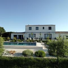 villa 4 étoiles avec piscine et pool house
