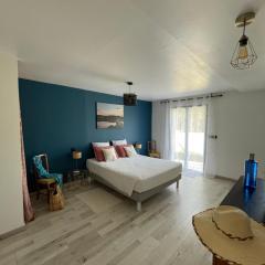 gite de l'ille, avec terrasse et parking privé