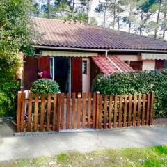 Maisonnette au cœur des pins