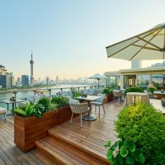 Banyantree Shanghai On the Bund - Tales rooftop bar boasts a jaw-dropping panoramic vista