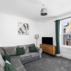 4BR 2Bathroom Central Location Free parking