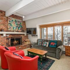 Chateau Chaumont Unit 19, Spacious Top-Floor Condo with Great Location