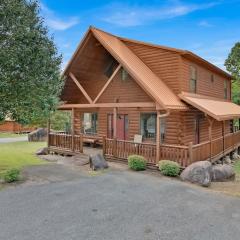 3 BDR Log Cabin in Cozy Resort with Private Hot Tub