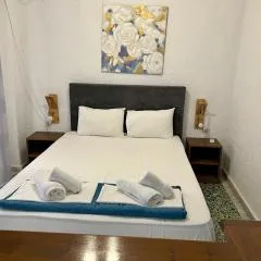 PELEKAN rooms and apartments ΑΤΗΙΝΑ 21