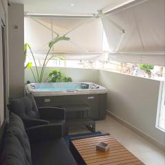 Airrent Apartments 1 The Athens Jacuzzi Lounge