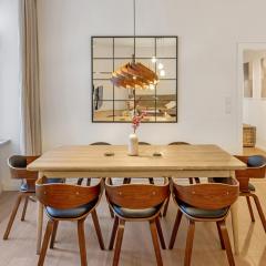Large and Central Boutique 5-Bedroom Berlin Apartment