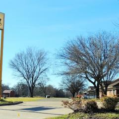 Bent Tree Motel