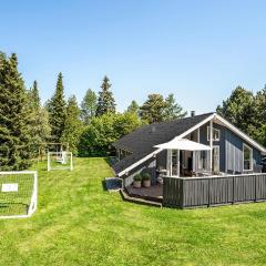 Holiday Home Mælkebøttevej Væggerløse Ii