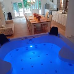 Meteora Grande luxury suite & spa villa