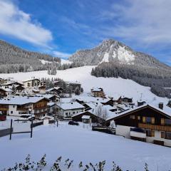 Chalet Zur Rose in Berwang bij de piste