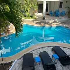 blue angel 1 aunos pasos de la 5 av