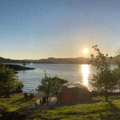 Kleppa Gard & Glamping