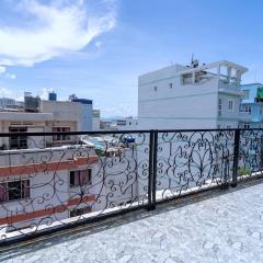 Khách sạn Hoàng Bách