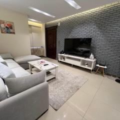 Shiny 3 Rooms Apartment