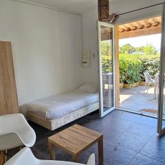 Studio Dolce & Vita A1 avec piscine et terrasse