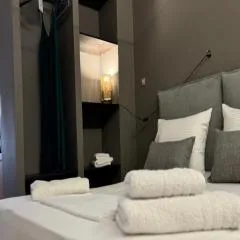 Avra Suite